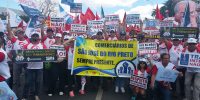 Representantes do Sincomerciários participam de manifestação em Brasília