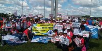 Representantes do Sincomerciários participam de manifestação em Brasília