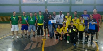 imagem - Jogo de futsal entre Pais e Filhos agita comemoração de Dia dos Pais