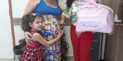imagem - 360 Mamães foram beneficiadas com o kit bebê do Sincomerciários este ano