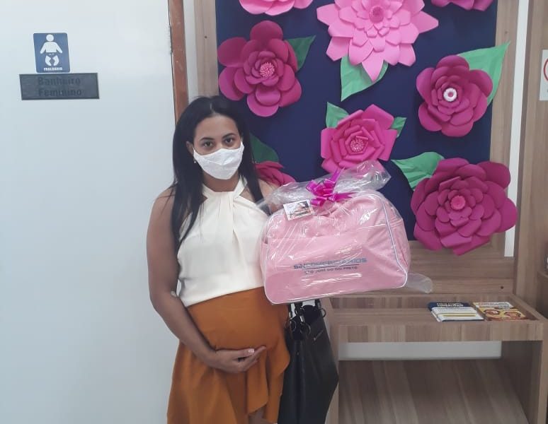 Sindicato beneficia 68 mamães comerciárias com o kit bebê