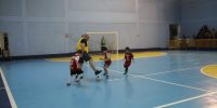 Escolinha de futsal Sincomerciários realiza festa de confraternização