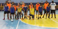 Escolinha de futsal Sincomerciários realiza festa de confraternização