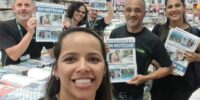 Equipe do Sindicato vai às ruas entregar o novo jornal “Em Notícias” aos comerciários