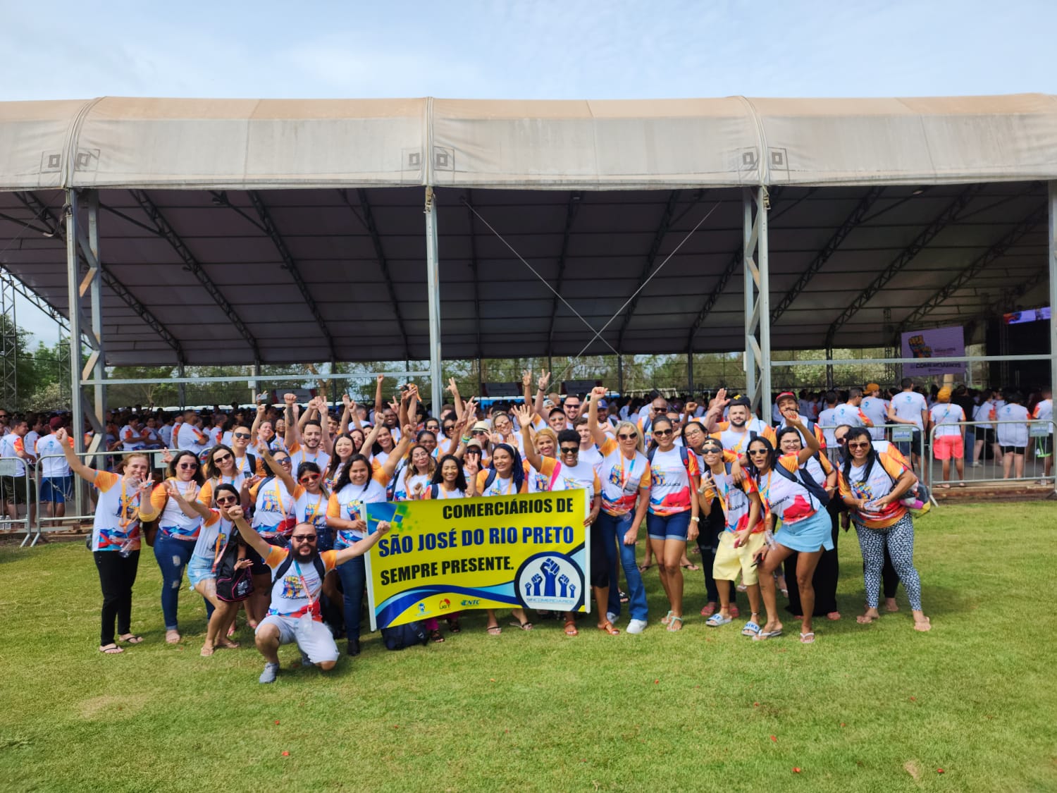 Caravana Sincomerciários Rio Preto marcou presença na festa do Comerciário, em Avaré