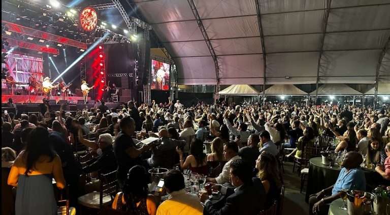 Chitãozinho e Xororó celebraram 50 anos de carreira com espetáculo no sábado Foto: Rodrigo Lima