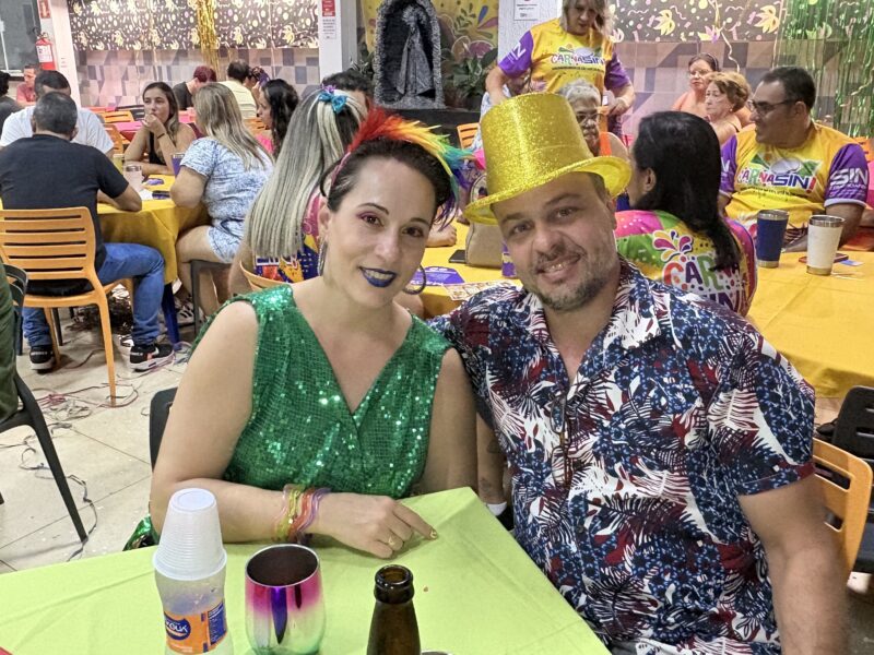CarnaSin movimenta os clubes e reúne famílias comerciárias